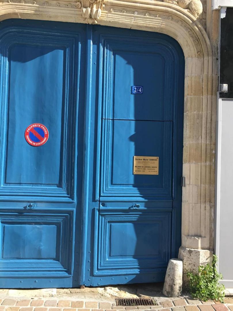 Klimt - Parking - Independent Entrance Apartment Chartres Exterior photo